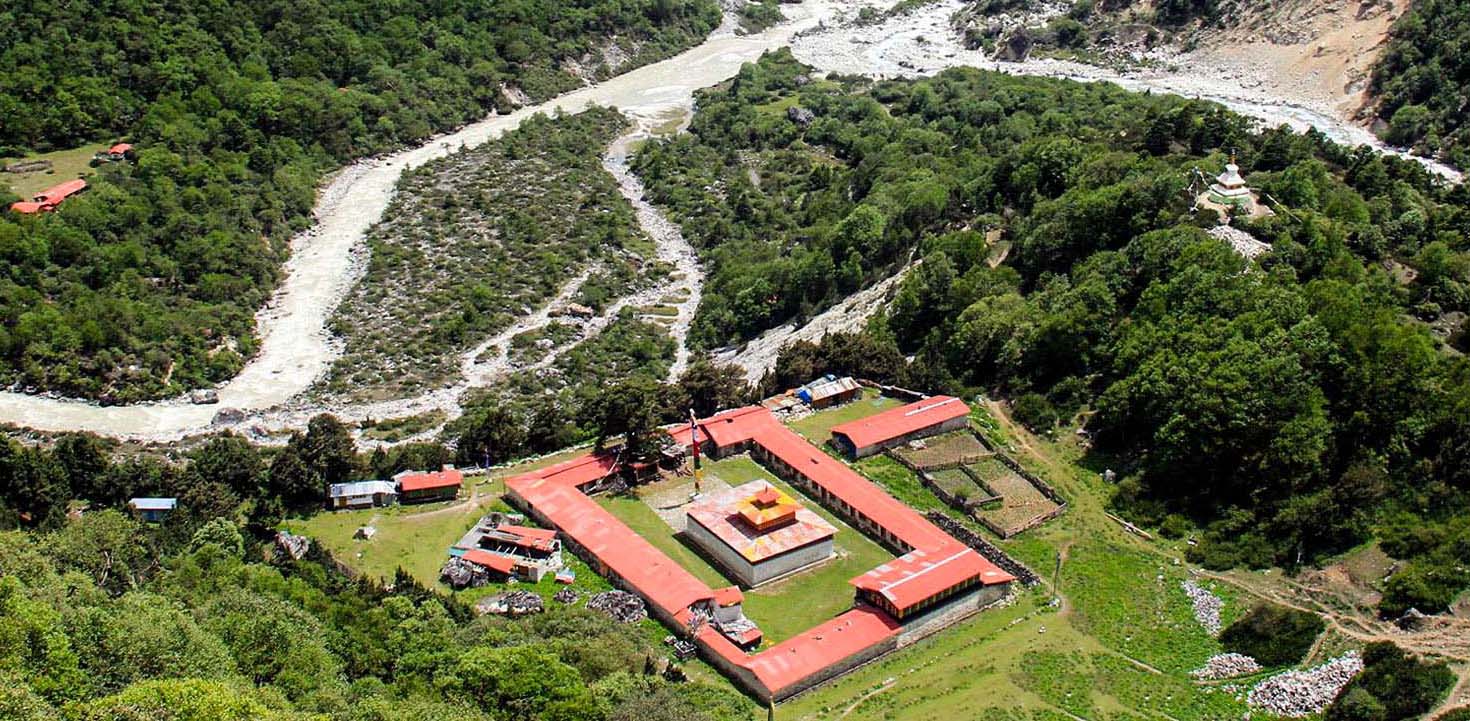 The Sacred Lapchi Valley – Himalayan Meditation Retreat